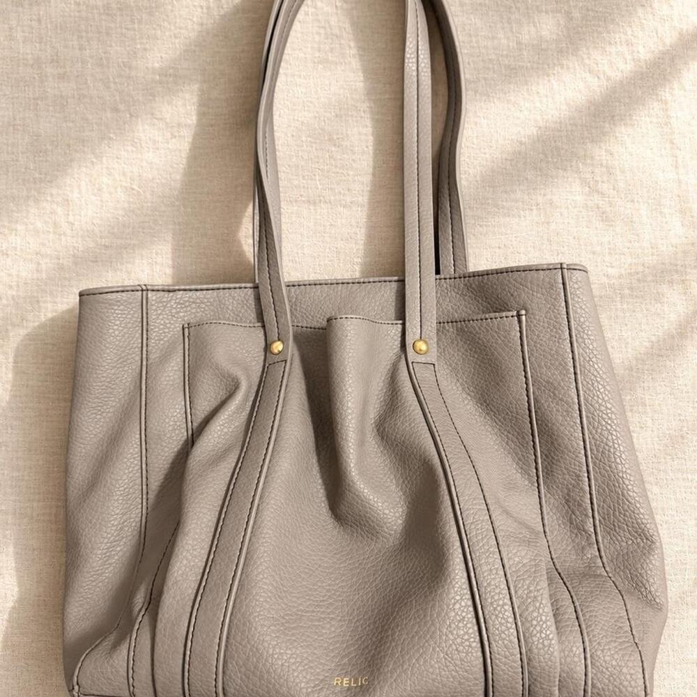 Relic medium gray leather tote purse